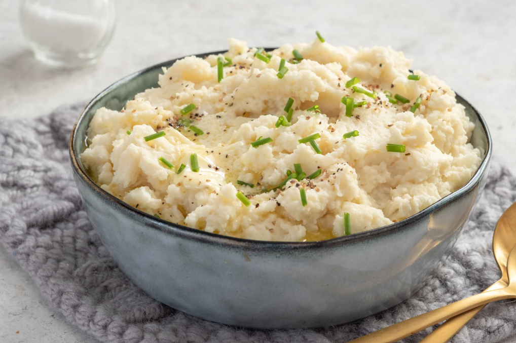 Creamy Garlic Mashed Cauliflower