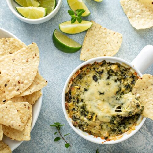 Healthy Spinach Artichoke Dip (Creamy & Cheesy)