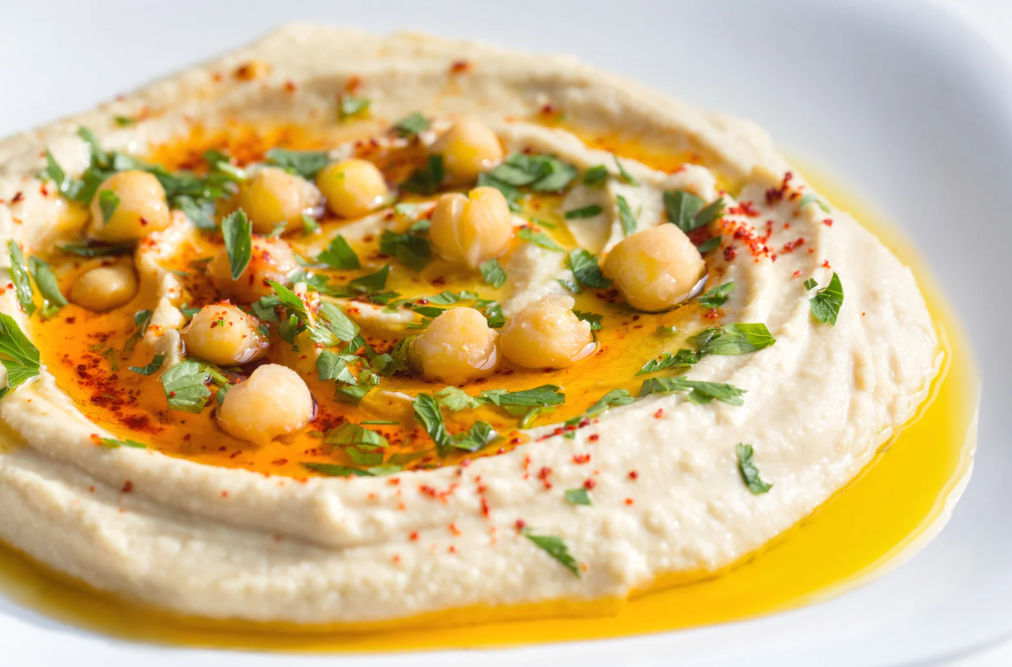 The Best Creamy Hummus (Easy 5-Minute Recipe)