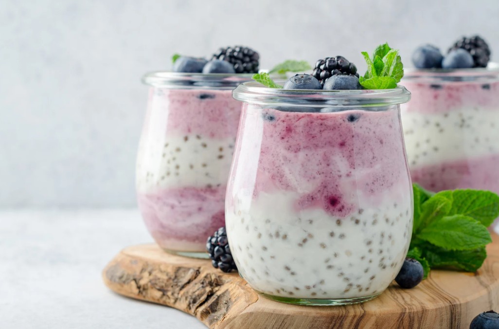 Healthy Chia Seed Pudding (Easy No-Bake Breakfast)