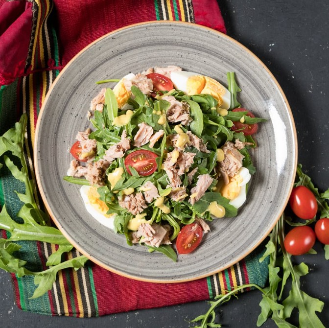 Healthy Mediterranean Tuna Salad (No-Mayo Recipe)